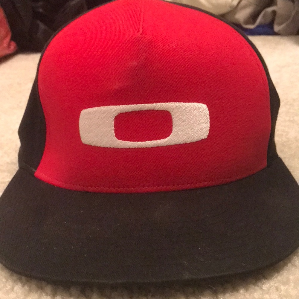 Oakley SnapBack hat